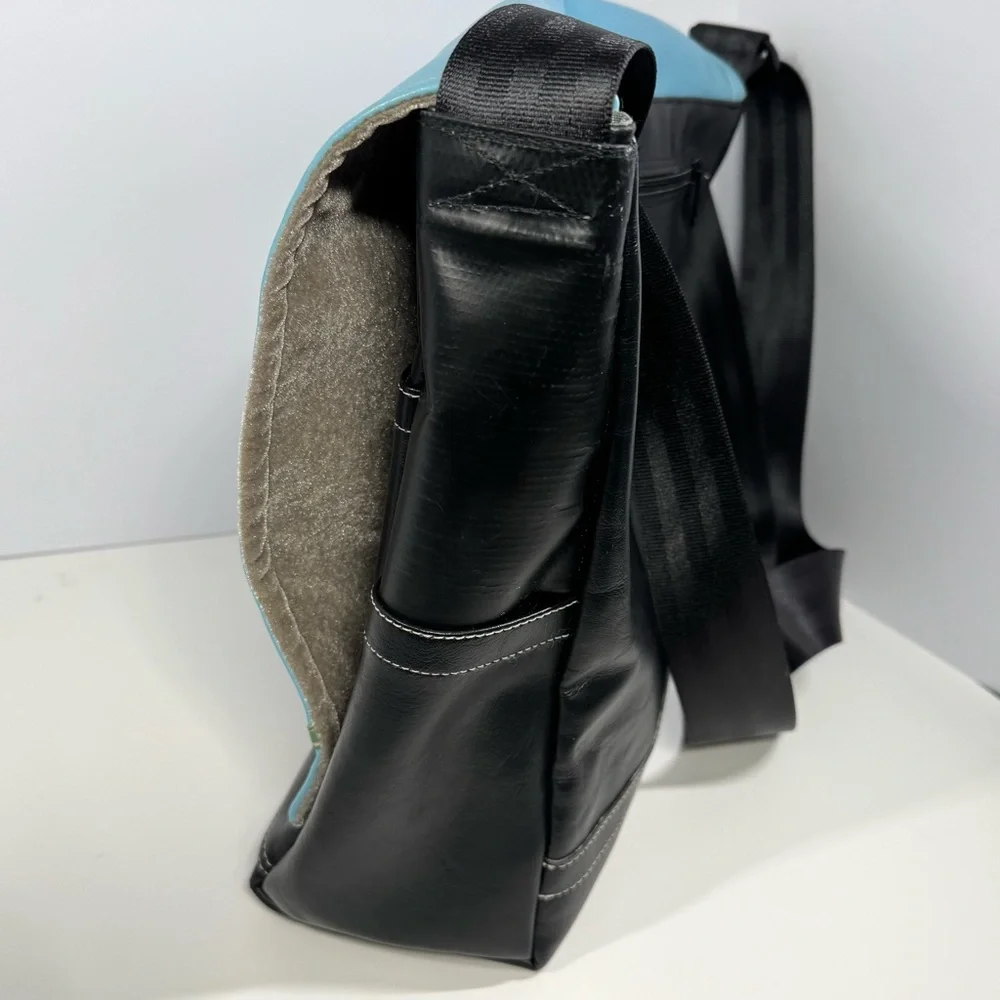 Queen Bee Creations- Chick Pea Blue and Black Shoulder Bag with Red Flower - Picture 7 of 16